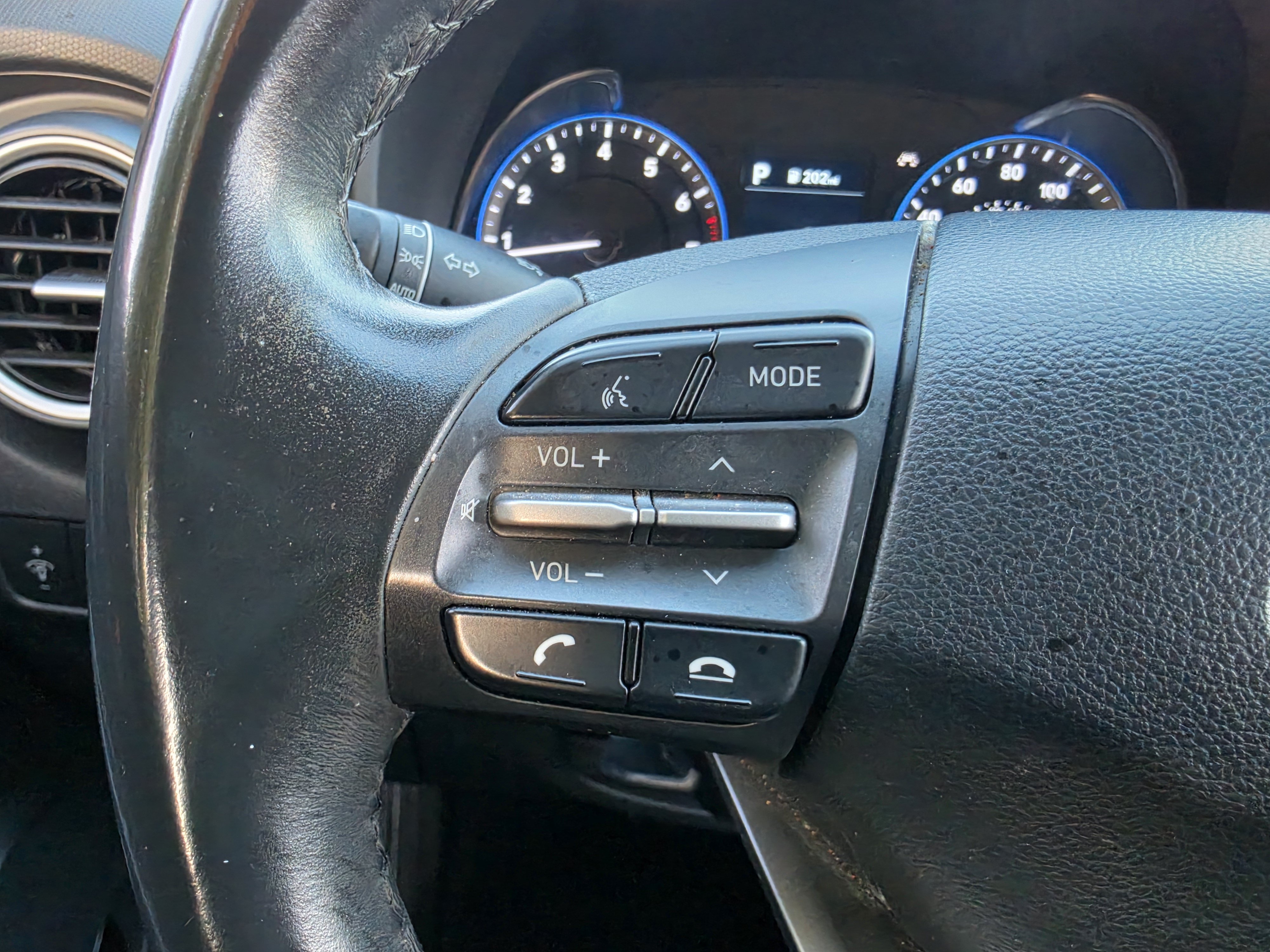 Used 2021 Hyundai Kona SEL FWD image 34