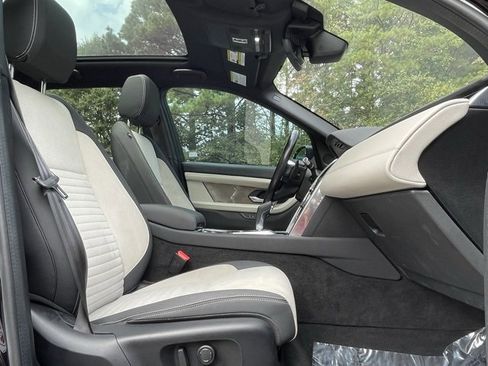 Used 2020 Land Rover Discovery Sport SE R-Dynamic image 20