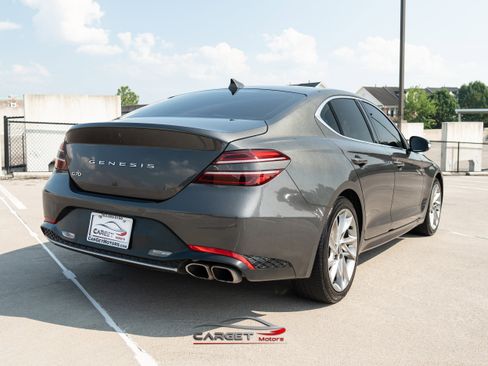 Used 2022 Genesis G70 2.0T image 5
