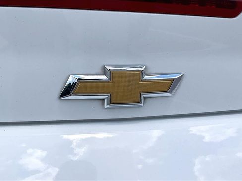 Used 2016 Chevrolet Camaro LT w/ Technology Package RWD image 10