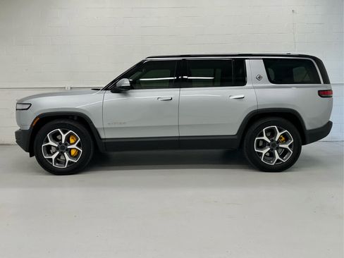 Used 2024 Rivian R1S Adventure Quad AWD/4WD image 3