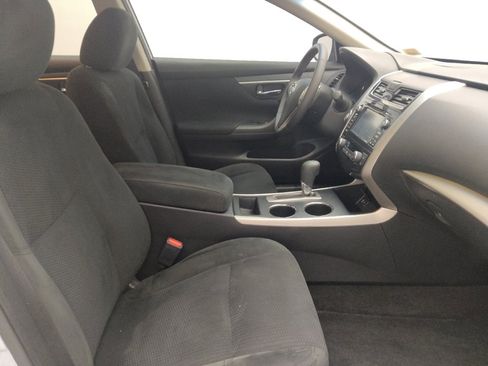 Used 2015 Nissan Altima 2.5 SV w/ Convenience Package FWD image 21