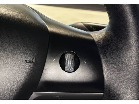 Used 2023 Tesla Model 3 Standard Range image 23