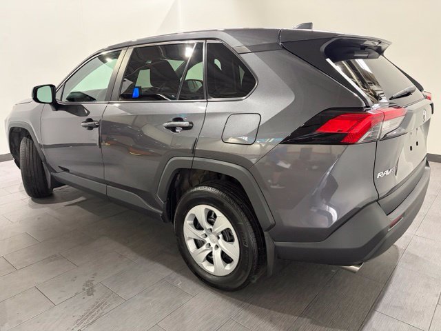 Used 2024 Toyota RAV4 LE FWD image 3