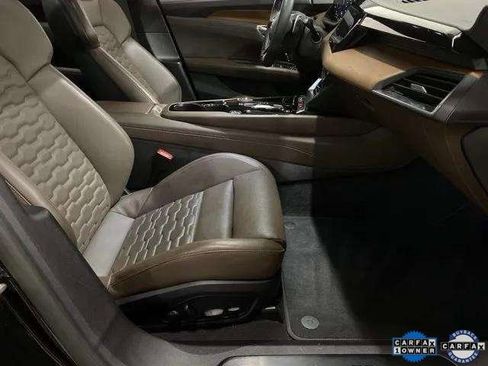Used 2022 Audi e-tron GT Premium Plus image 78