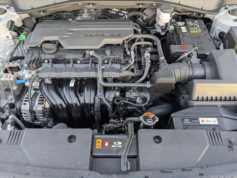 Used 2025 Hyundai Kona SEL FWD image 22