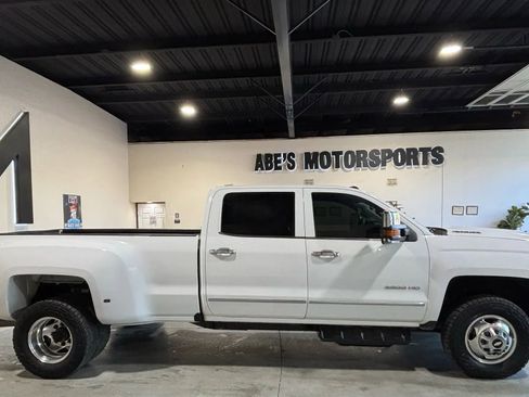 Used 2017 Chevrolet Silverado 3500 LTZ w/ Duramax Plus Package image 4