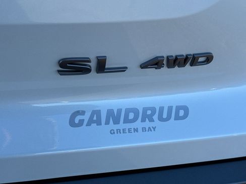 New 2026 Nissan Pathfinder SL image 8