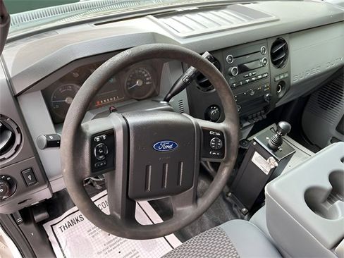 Used 2015 Ford F550 4x4 Crew Cab Super Duty image 16