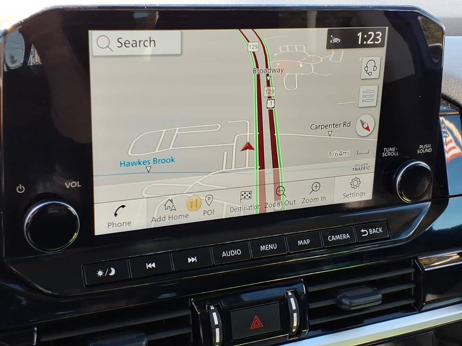 Used 2025 Nissan Pathfinder SL AWD/4WD image 18