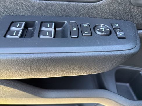 Used 2026 Honda Pilot Black Edition image 18