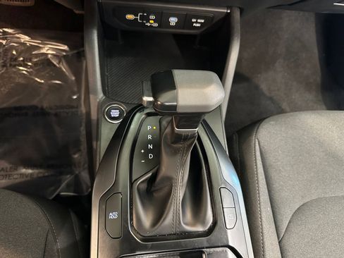 Used 2025 Kia K4 LXS image 40