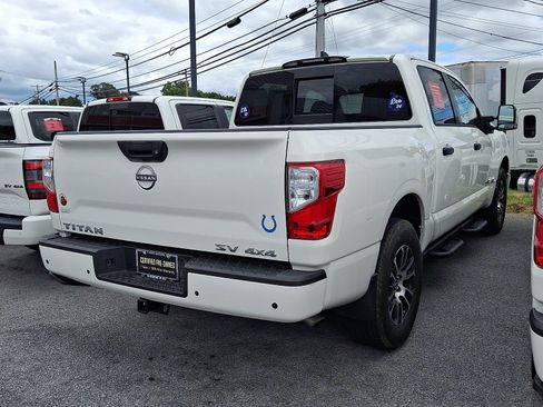Certified 2023 Nissan Titan SV w/ SV Convenience Package AWD/4WD image 4