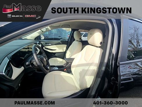 Used 2024 Buick Encore GX Sport Touring w/ Comfort Package image 3