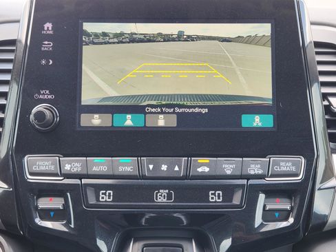 Certified 2024 Honda Odyssey EX-L image 18