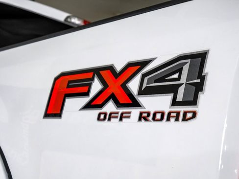 Used 2022 Ford F250 Lariat w/ Lariat Value Package image 46