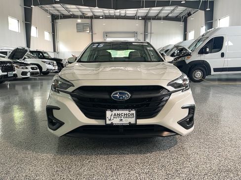 Used 2025 Subaru Legacy Limited AWD/4WD image 2