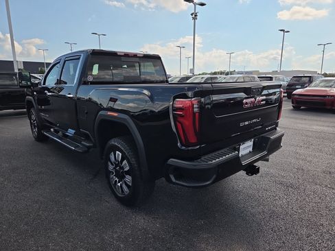Used 2025 GMC Sierra 3500 Denali w/ Denali Reserve Package AWD/4WD image 5