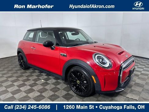 Used 2024 MINI Cooper SE image 1
