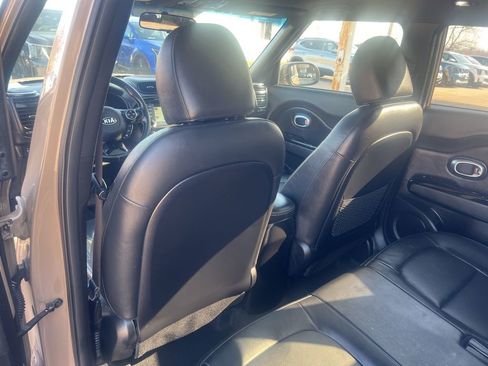 Used 2014 Kia Soul + w/ Primo Package image 10