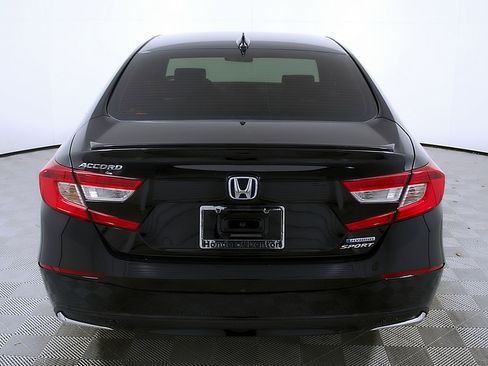 Used 2022 Honda Accord Sport image 8