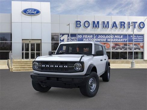 New 2025 Ford Bronco 4-Door image 2