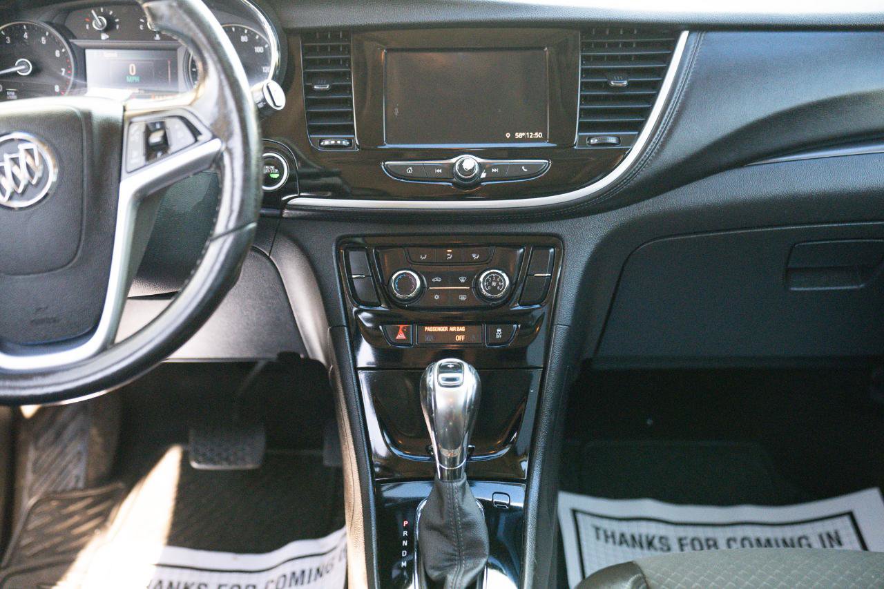 Used 2021 Buick Encore Preferred AWD/4WD image 25