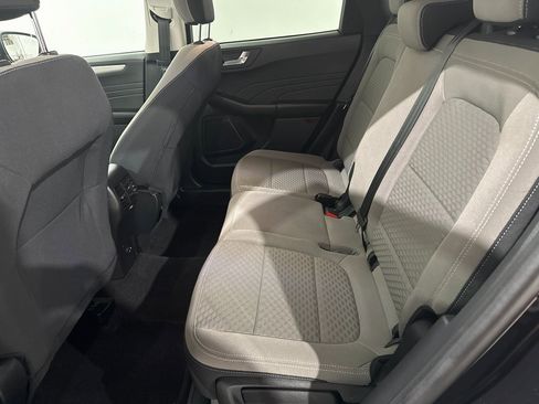 Used 2021 Ford Escape SE w/ Cold Weather Package image 18