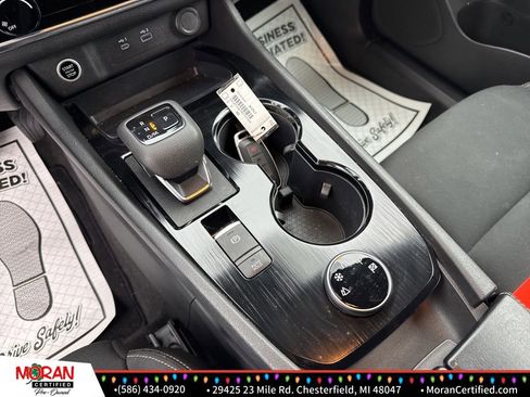 Used 2023 Nissan Rogue S image 16