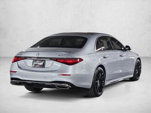 Used 2023 Mercedes-Benz S 500 S 500 image 5