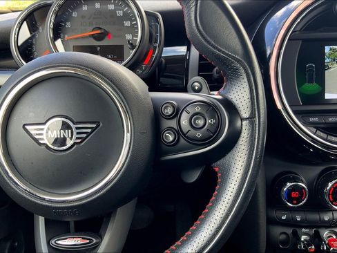 Used 2019 MINI Cooper S w/ Signature Upholstery Package image 19