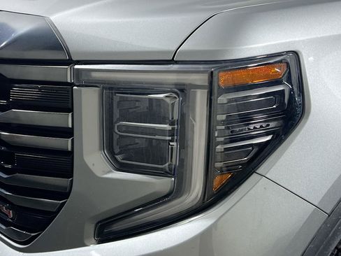Used 2024 GMC Sierra 1500 AT4 w/ AT4 Preferred Package AWD/4WD image 31