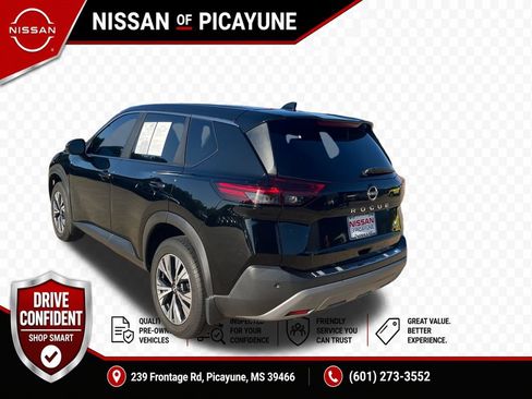 Used 2023 Nissan Rogue SV FWD image 3