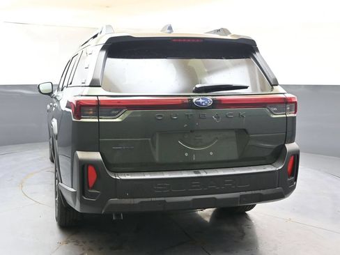 New 2026 Subaru Outback Limited AWD/4WD image 4