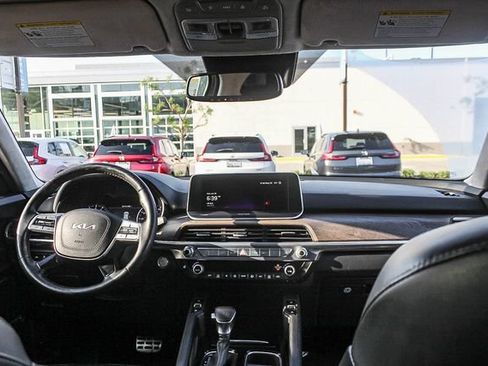 Used 2022 Kia Telluride SX w/ SX Prestige Package AWD/4WD image 16