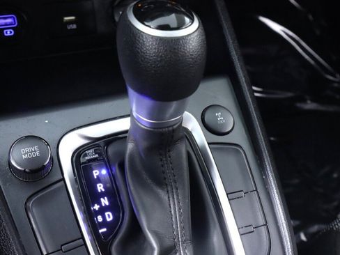 Used 2022 Hyundai Kona SE AWD/4WD image 23