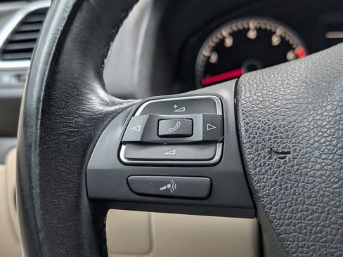 Used 2010 Volkswagen Eos Komfort image 16