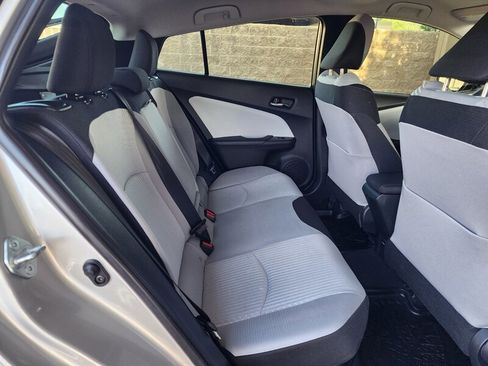 Used 2017 Toyota Prius Two FWD image 60