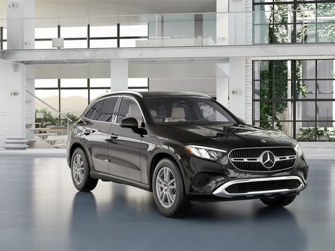 New 2026 Mercedes-Benz GLC 300 image 5