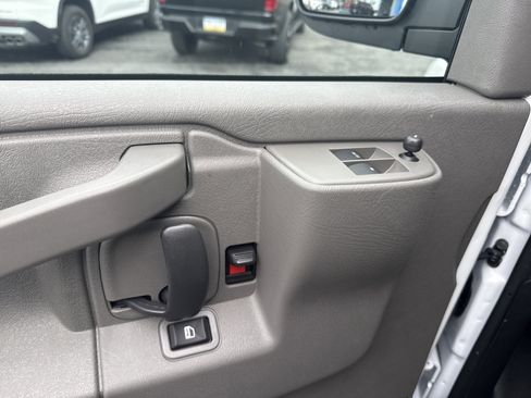 New 2026 GMC Savana 2500 Extended RWD image 14