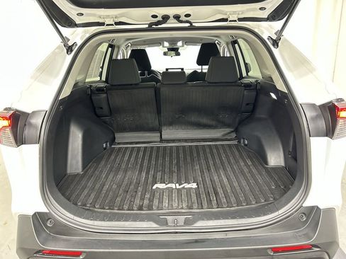 Used 2023 Toyota RAV4 LE image 21