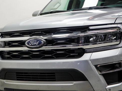 Used 2024 Ford Expedition Max Limited image 2