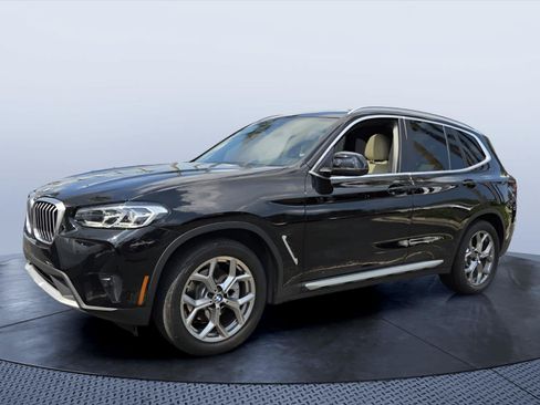 Used 2024 BMW X3 sDrive30i w/ Premium Package RWD image 2