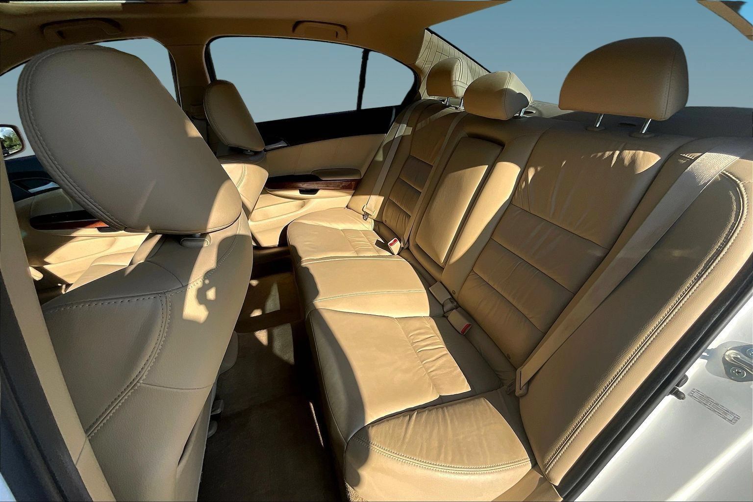 Used 2012 Honda Accord EX-L image 21