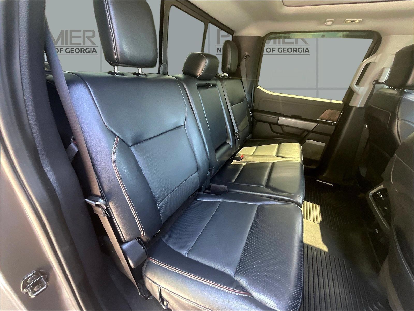 Used 2023 Ford F250 Lariat w/ Lariat Ultimate Package AWD/4WD image 27