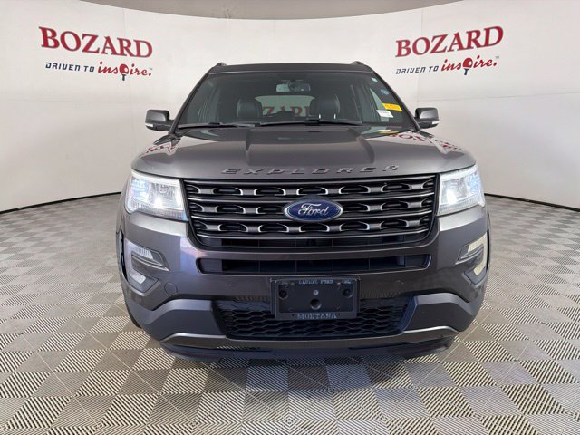 Used 2017 Ford Explorer XLT w/ Equipment Group 202A AWD/4WD image 2