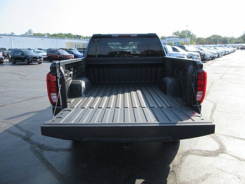 Certified 2025 GMC Sierra 1500 SLE w/ Max Trailering Package AWD/4WD image 8