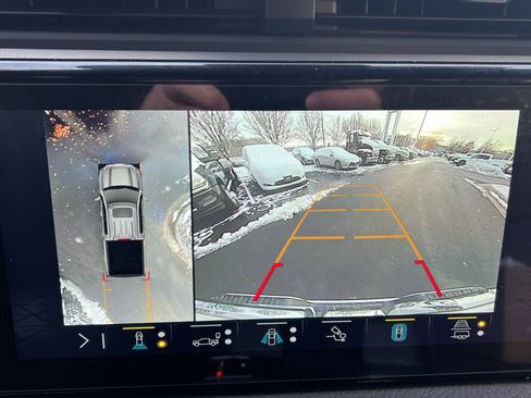 Certified 2023 GMC Sierra 1500 Denali image 25