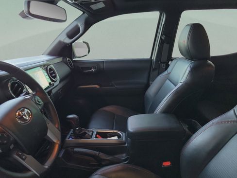 Used 2022 Toyota Tacoma TRD Pro image 5