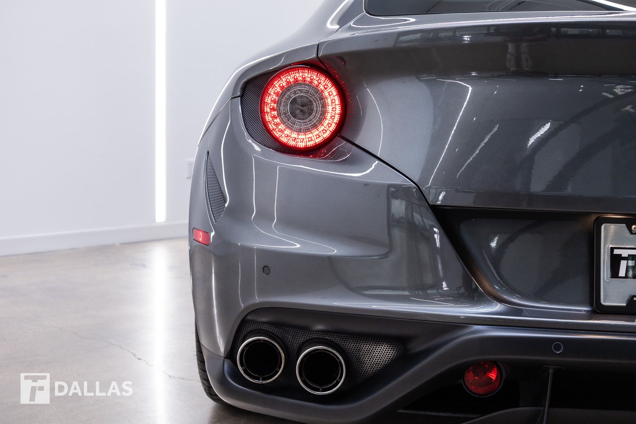 Used 2012 Ferrari FF AWD/4WD image 11